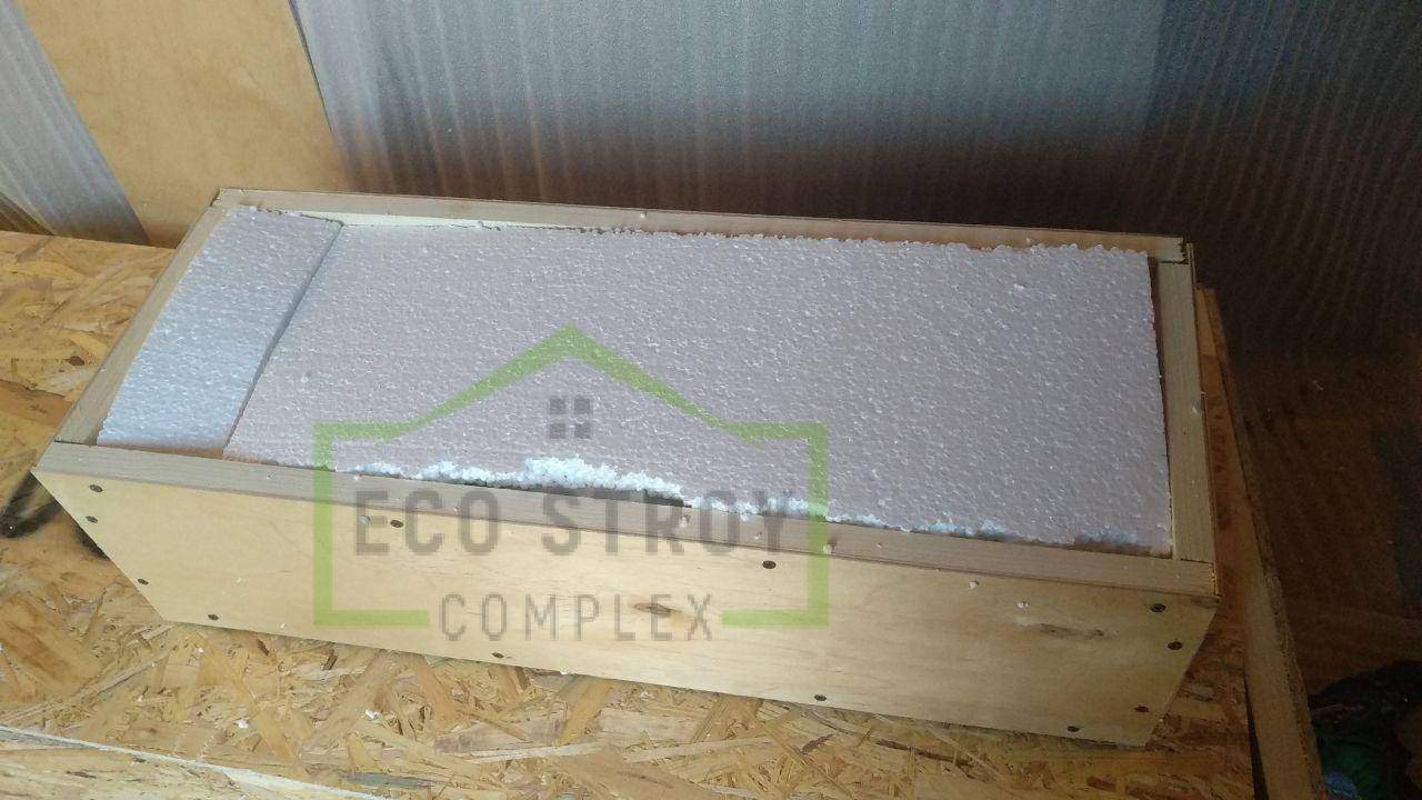 Настенный биокамин вокруг колоны